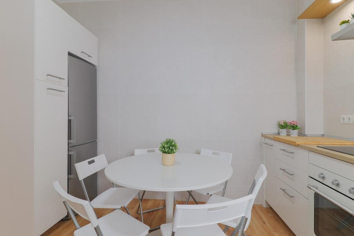C102 - Huge And Stylish 5 Bedroom By The Center Малага Екстериор снимка