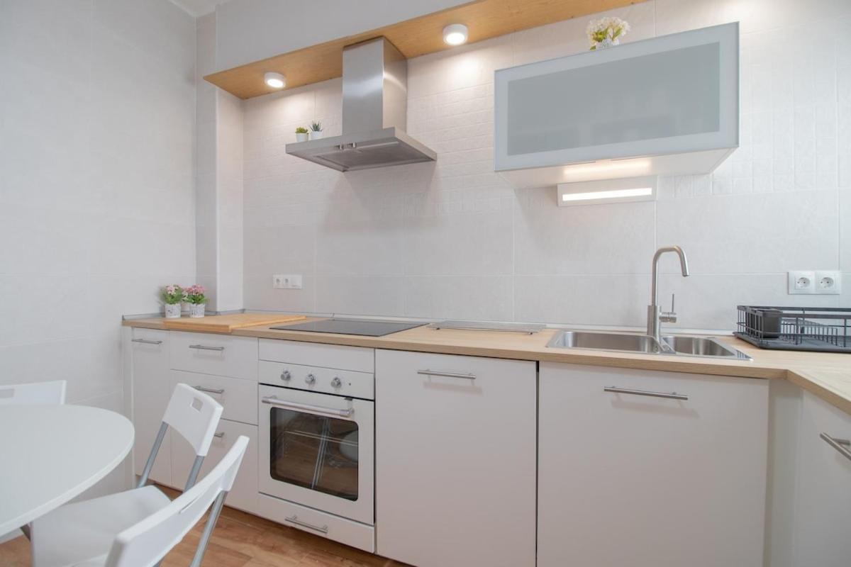 C102 - Huge And Stylish 5 Bedroom By The Center Малага Екстериор снимка