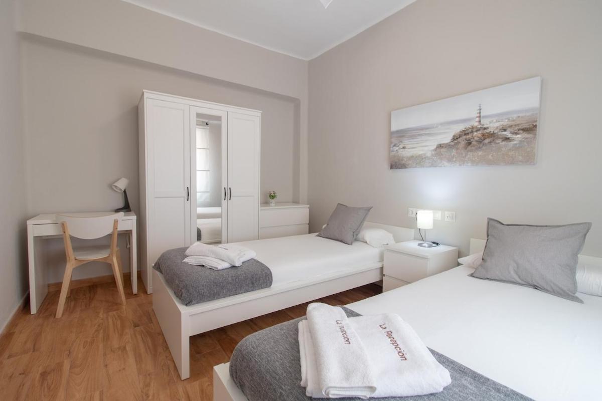 C102 - Huge And Stylish 5 Bedroom By The Center Малага Екстериор снимка